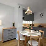 Rentplanet - Kolo Brzegu Lägenhet