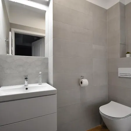 Rentplanet - Kolo Brzegu Apartamento