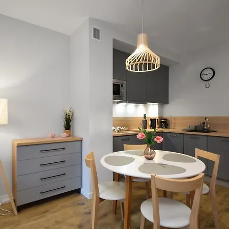 Rentplanet - Kolo Brzegu Apartamento