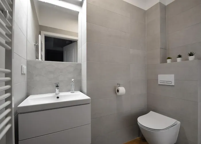 Rentplanet - Kolo Brzegu Apartmán