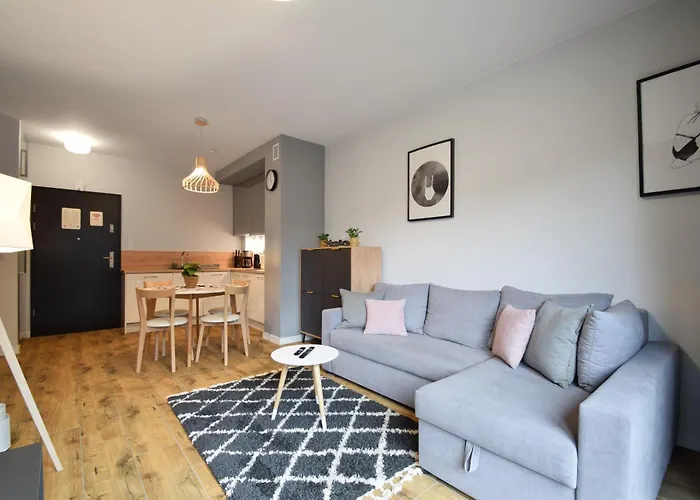 Rentplanet - Kolo Brzegu Apartmán