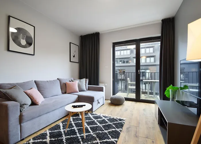 Rentplanet - Kolo Brzegu Apartmán